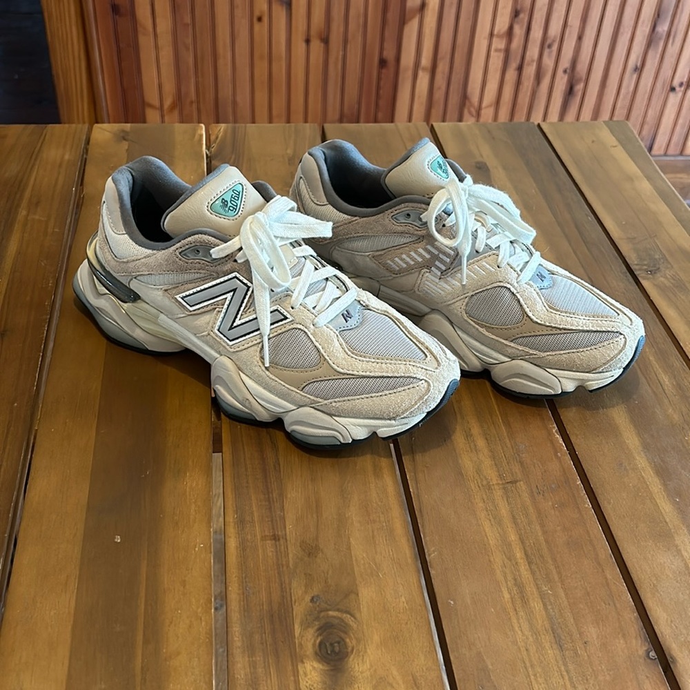 New Balance 9060